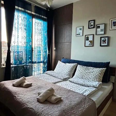 شقة The Corner Is A Small, Sunny And Cozy فارنا
